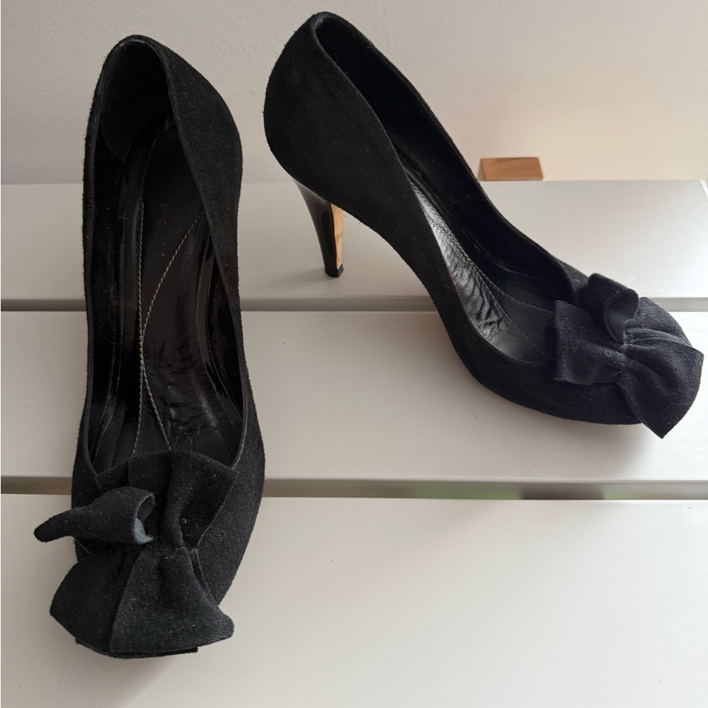 Kate Spade New York Black Suede Bow Peep Toe Pumps